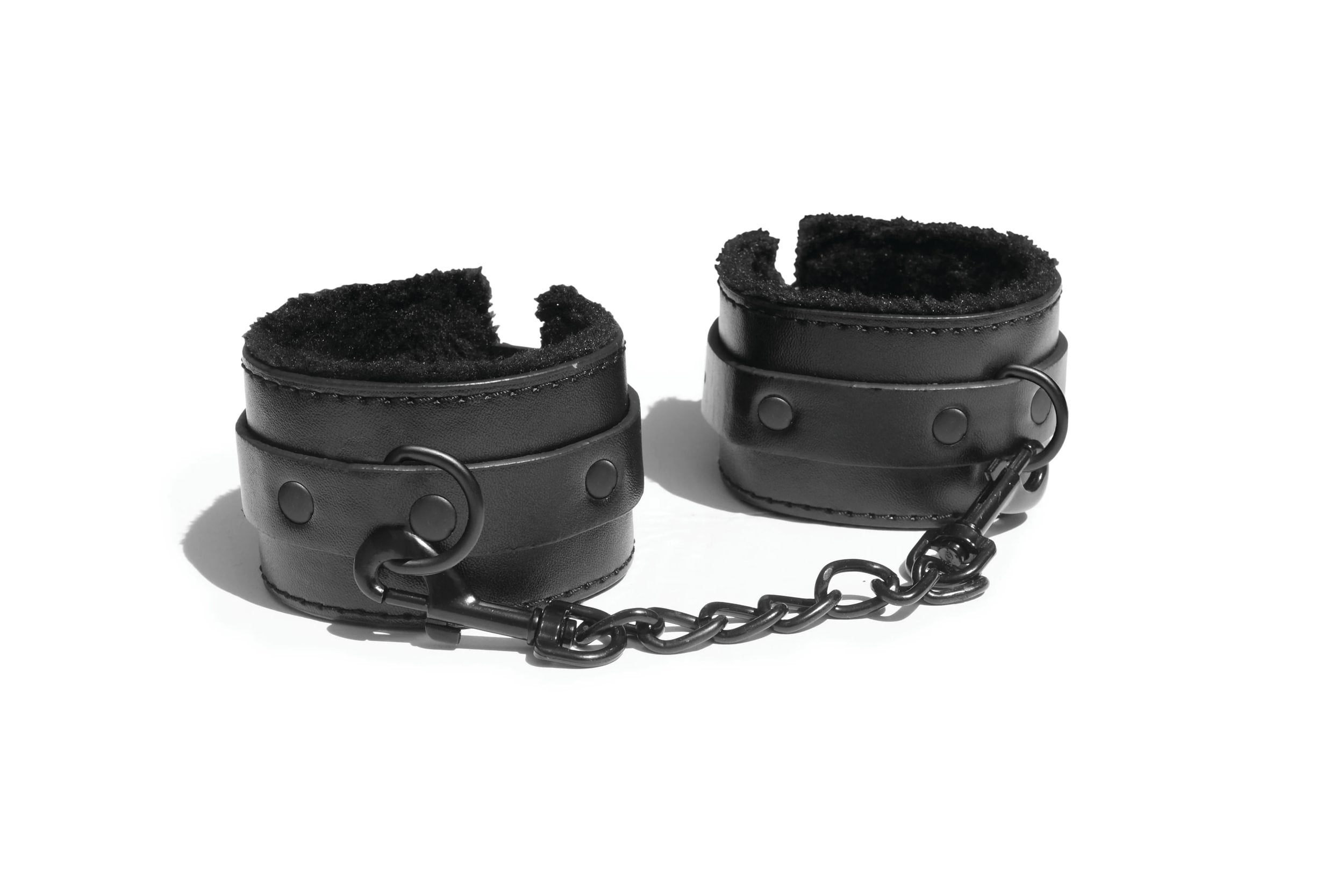 Sportsheets Sex & Mischief - Shadow Fur Handcuffs - Black