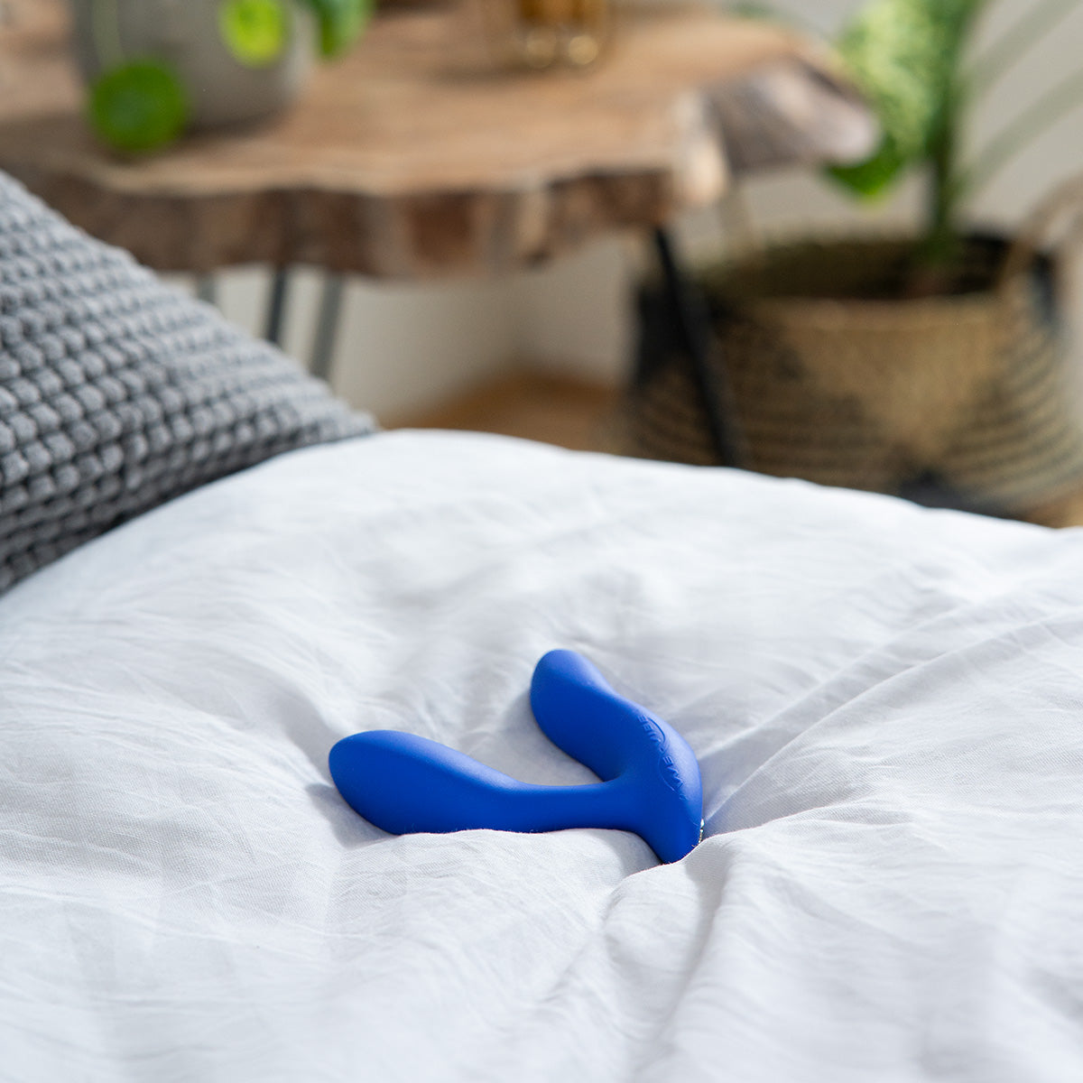 We-Vibe® Vector+ - Vibrating Prostate Massager - Royal Blue