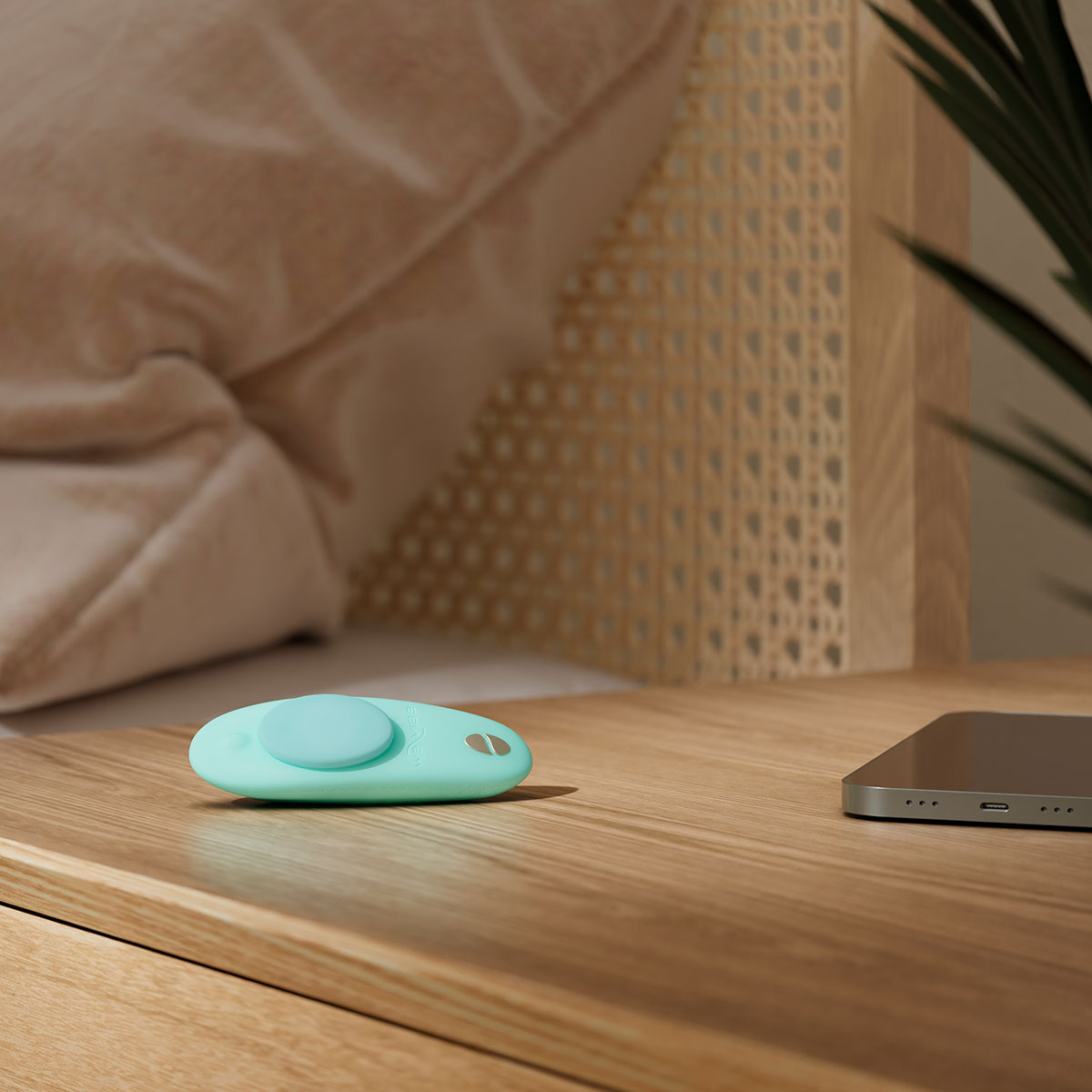 We-Vibe® Moxie+ - Wearable Clitoral Vibrator - Aqua