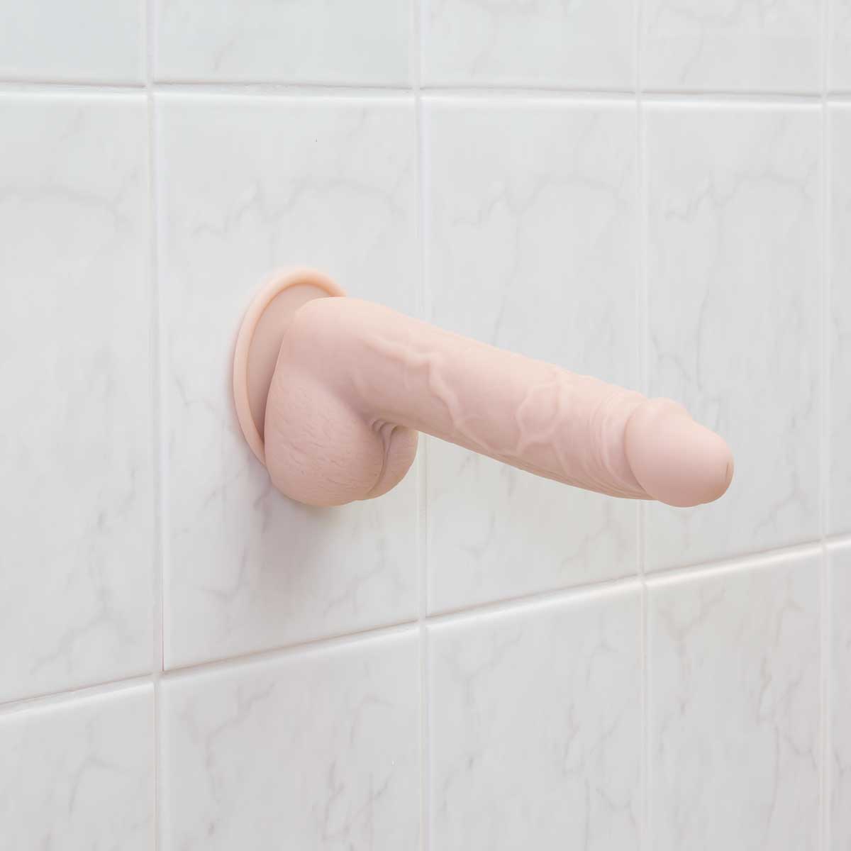 Pure Love® - Godemichet réaliste en silicone avec testicules de 19 cm – Beige