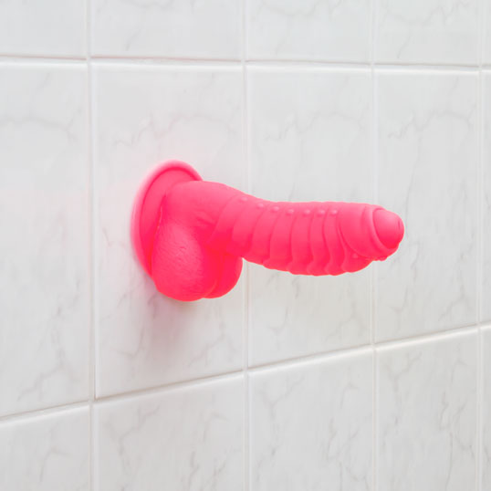 Pure Love® - Godemichet Fantasy en Silicone avec Ventouse – 17,8 cm – Rose Vif