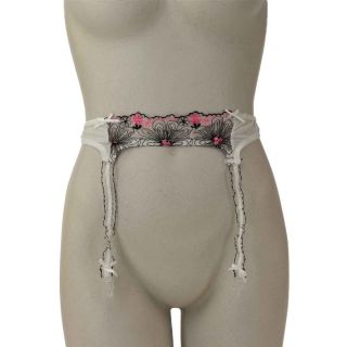 Sophie B – Flower Lace Garter – White